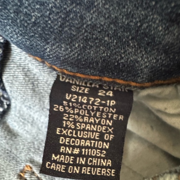 Vanilla Star Women's Distressed with embellishments Blue Jeans Sz 24W - Picture 6 of 8